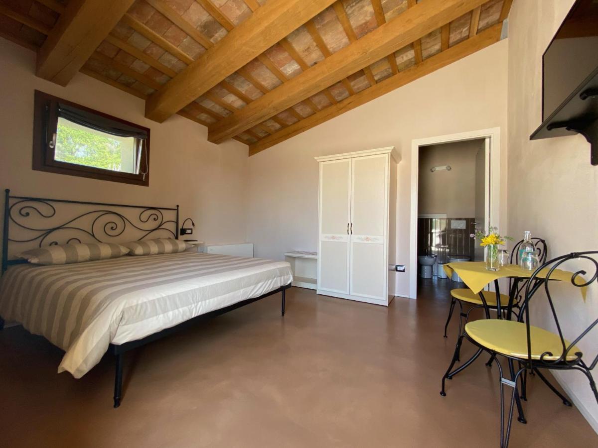 Casale Dei Cinque Colli Villa Ostra Exterior photo