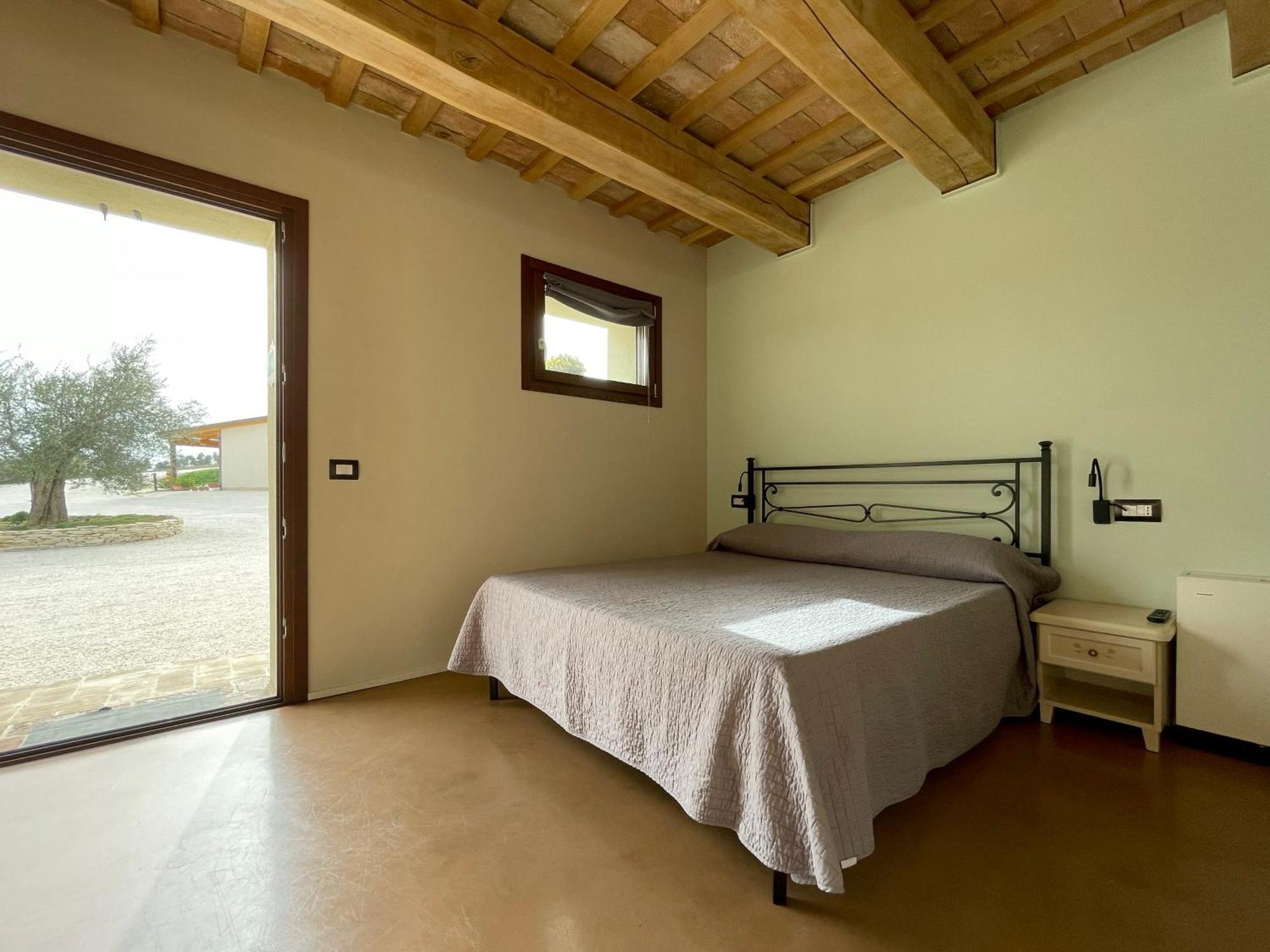 Casale Dei Cinque Colli Villa Ostra Exterior photo