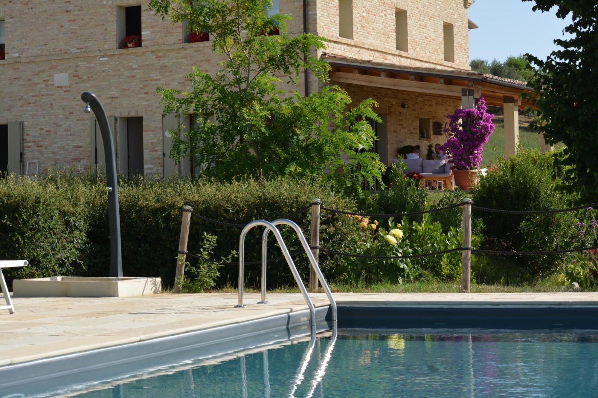 Casale Dei Cinque Colli Villa Ostra Exterior photo